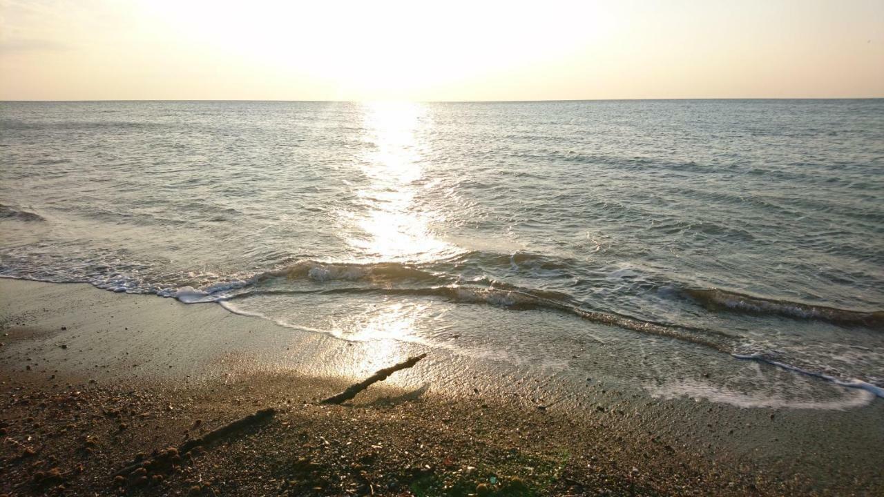 La Stanza Del Podere Isabella Hotel San Vincenzo Luaran gambar