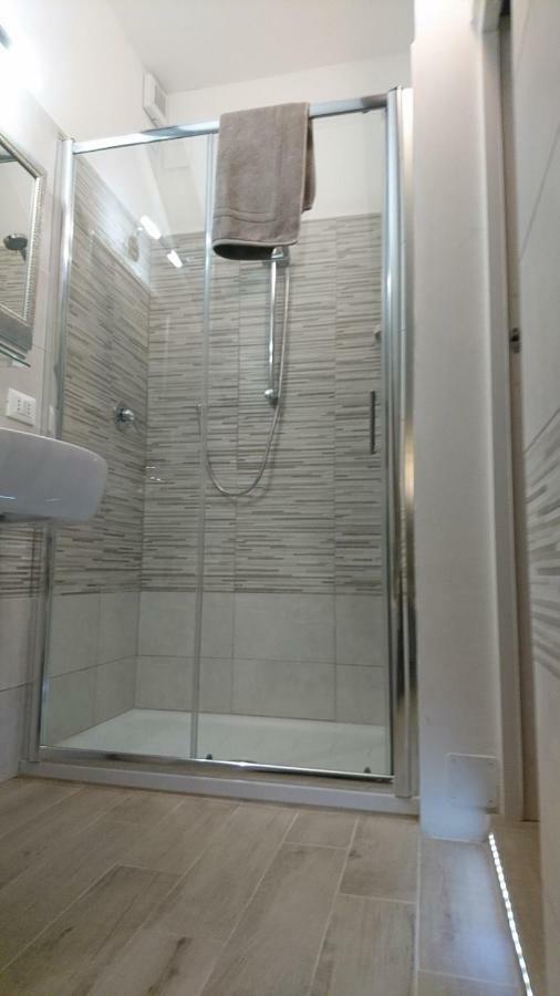 La Stanza Del Podere Isabella Hotel San Vincenzo Luaran gambar
